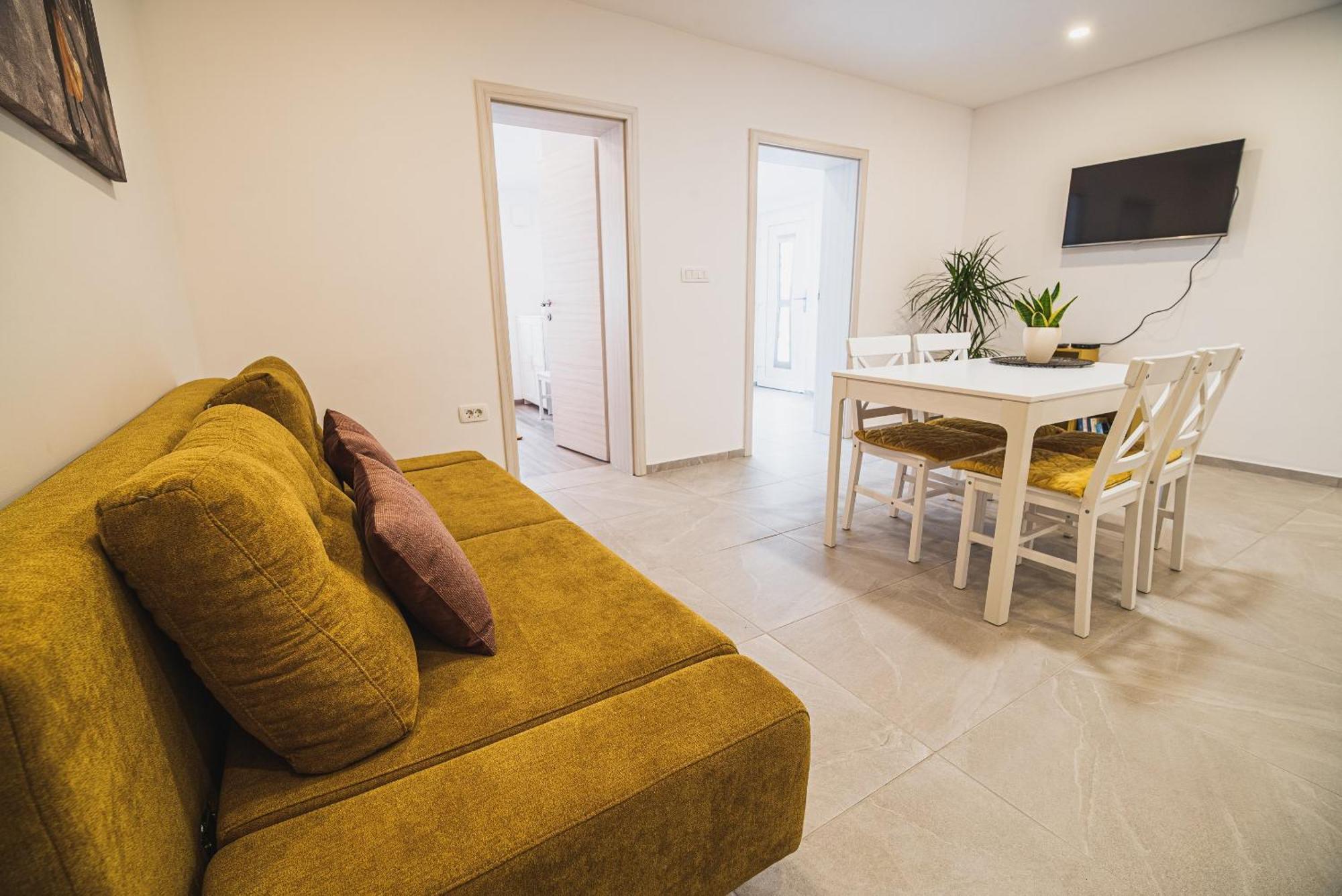 Gotar Apartment With Garden Kobarid Exterior photo
