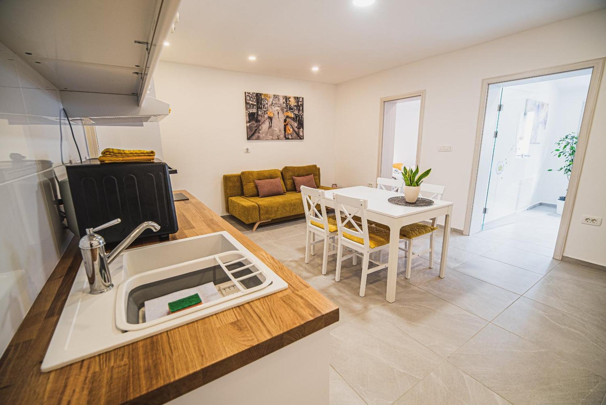 Gotar Apartment With Garden Kobarid Exterior photo