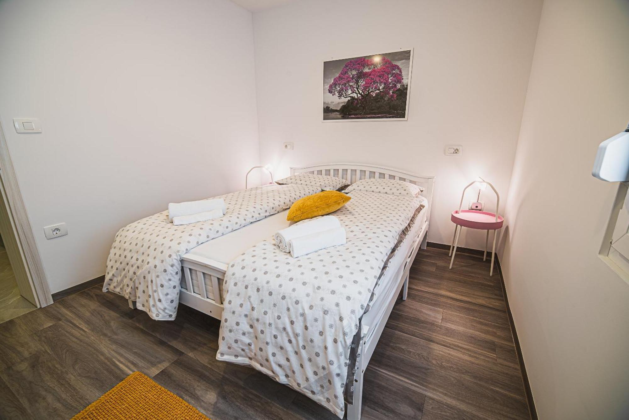Gotar Apartment With Garden Kobarid Exterior photo