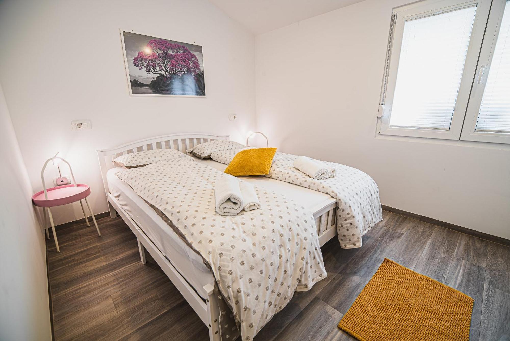Gotar Apartment With Garden Kobarid Exterior photo